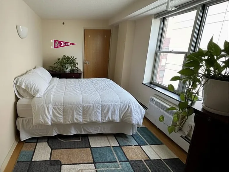 400 College Ave - The Heart of Collegetown — Photo 17