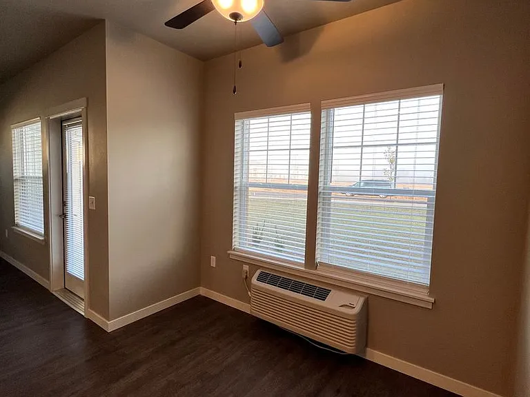 Eagle Pointe Apartments- Resort-Style Living in Albany — Photo 41
