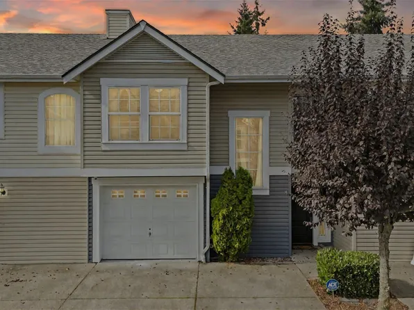 5901 111th St Ct E Court E #10, Puyallup, WA 98373