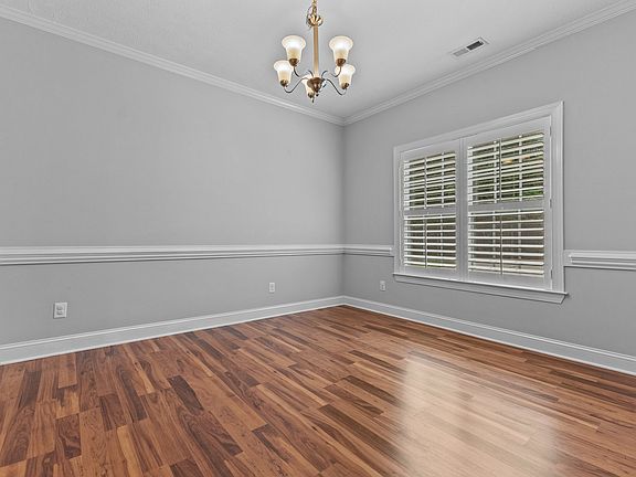 4th image of 768 Riverbirch Dr