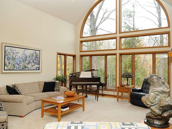 2nd image of 1026 Fairway Dr