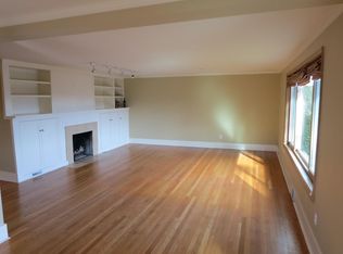 10502 Victory Ln NE, Seattle, WA 98125