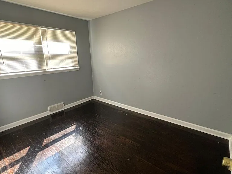 9112 Belcour Dr — Photo 19