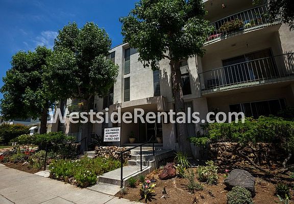 2nd image of 1828 Prosser Ave APT 302