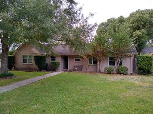1738 Pecan Ln, Stafford, TX 77477