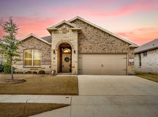 1832 Chamaeleon Dr, Haslet, TX 76052