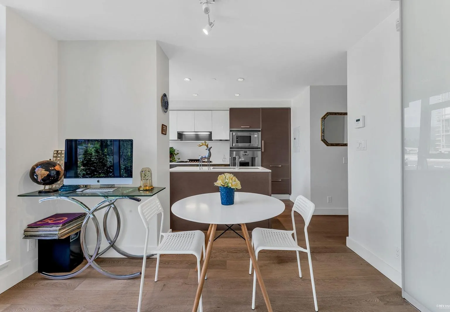 1 bed, 548 sqft, $3,150 — Photo 4