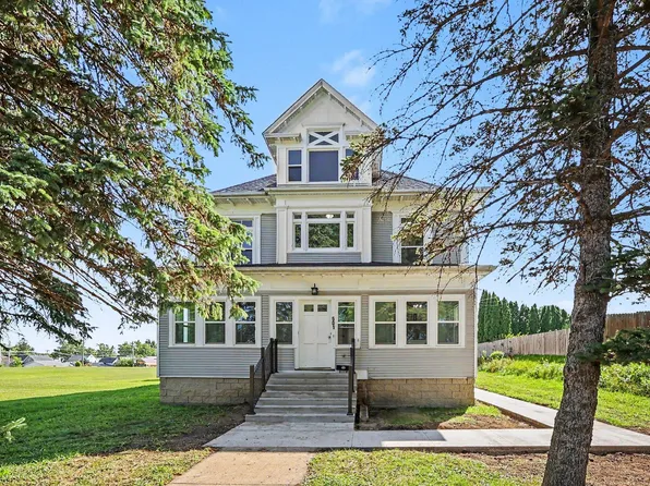 501 Forest St, Kenyon, MN 55946