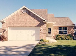 5220 Otter Dr, Lansing, MI 48917