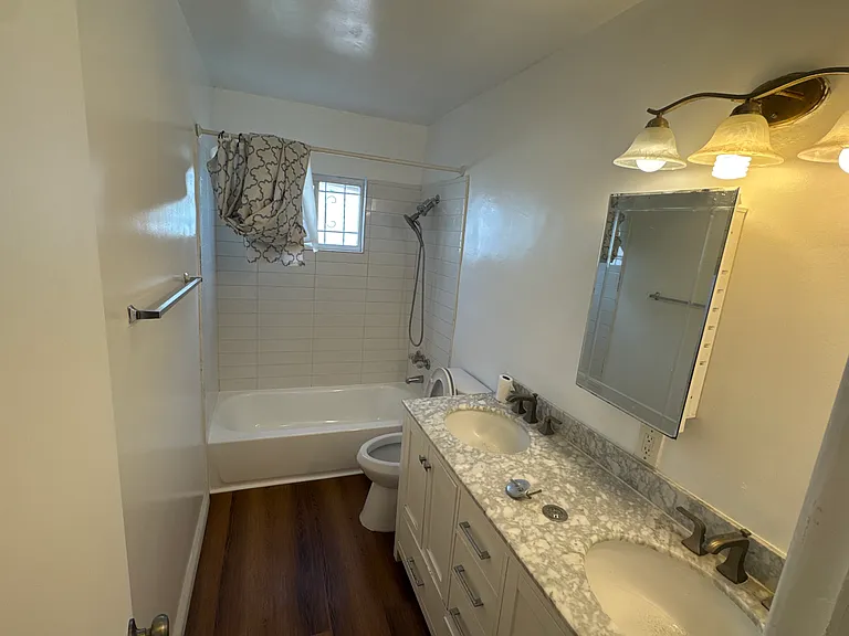212 E Tamarack Ave #6 — Photo 2