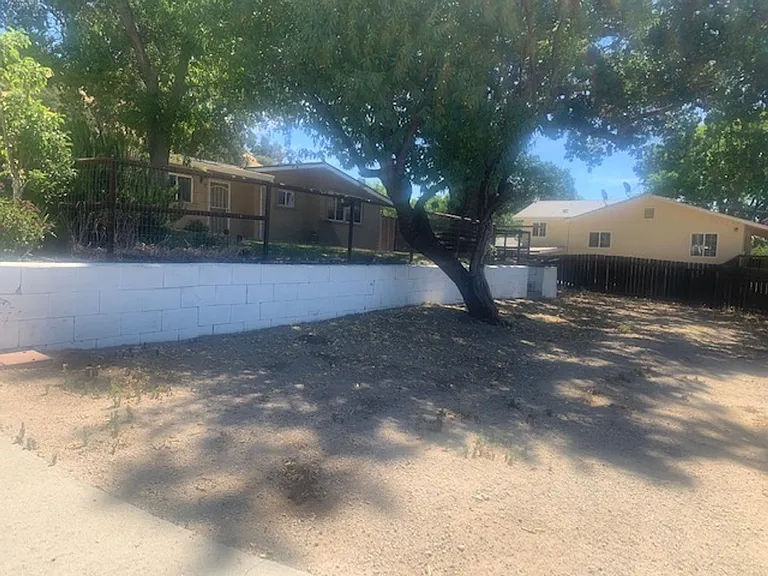 7405 San Gabriel Rd — Photo 17