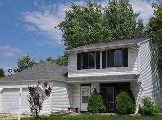 101 Highbury Dr, Elgin, IL 60120