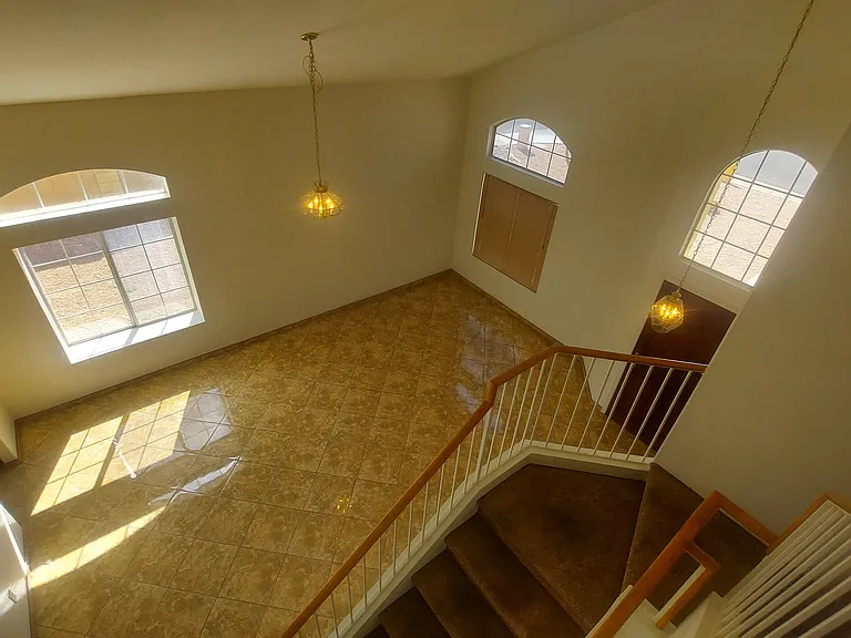 6102 W Fallen Leaf Ln — Photo 5