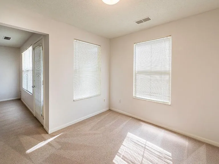 109 Fieldcrest St #202 — Photo 4