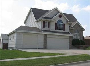 1611 Prairie Ln, Lincoln, NE 68521