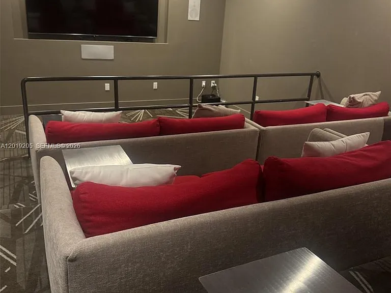 5701 Collins Ave #511 — Photo 32