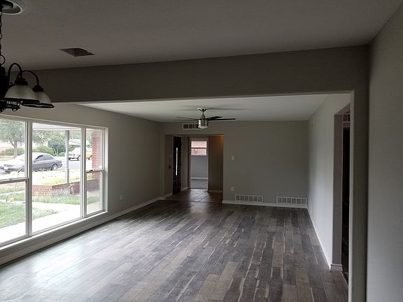 2nd image of 1707 Rosewood Ave
