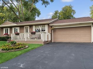 1145 Larkdale Row, Wauconda, IL 60084