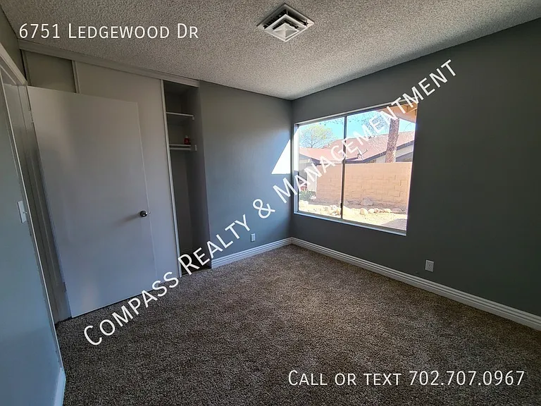 6751 Ledgewood Dr — Photo 25