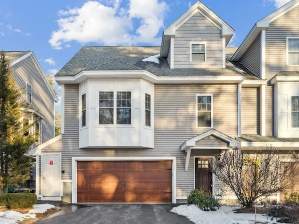 49 Indian Ridge Ter, Westford, MA 01886