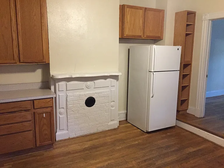 14 S Harrison St #A — Photo 4