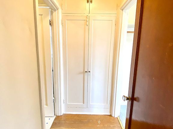 3rd image of 531 Malden Ave E #305