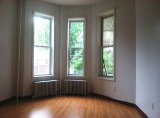 515 Bay Ridge Pkwy, Brooklyn, NY 11209