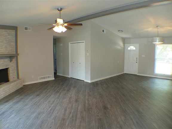 3rd image of 430 Amelia St