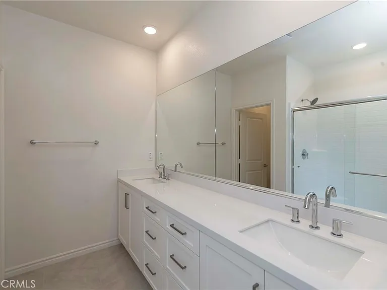 11502 Artesia — Photo 16