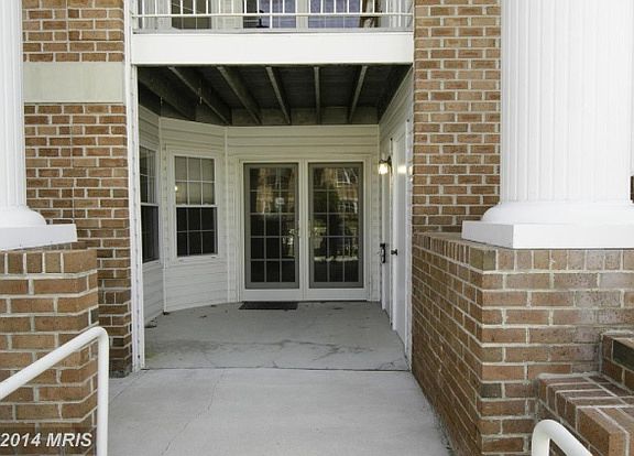 2nd image of 200 Burkwood Ct APT J