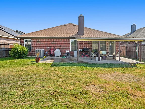 4th image of 836 W Colony Dr