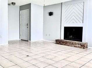 5223 Everett Ln #8-B, Baton Rouge, LA 70809