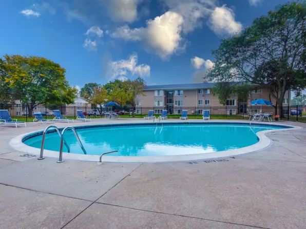 Hines Park Apartments