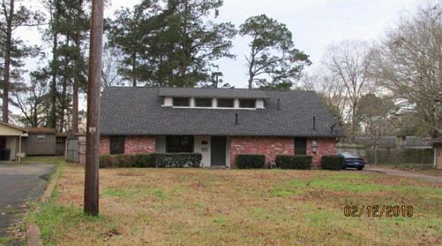 1st image of 216 Maplewood Dr