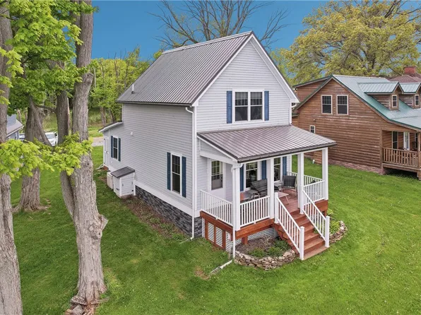 118 N Main St, Kendall, NY 14476