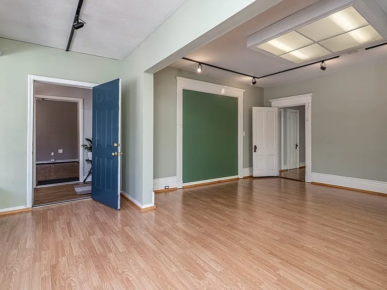 886 Main St #2 — Photo 4