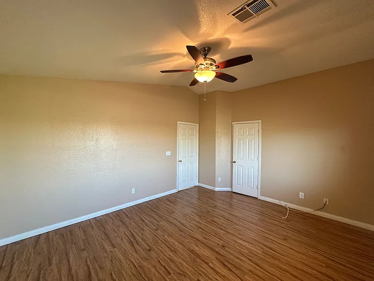 9510 Diamond Bridge Ave — Photo 4