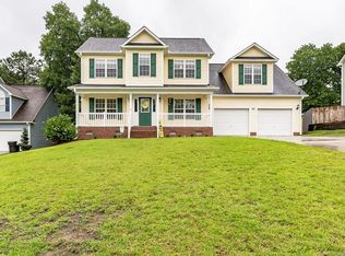 19 Rockingham St, Spring Lake, NC 28390
