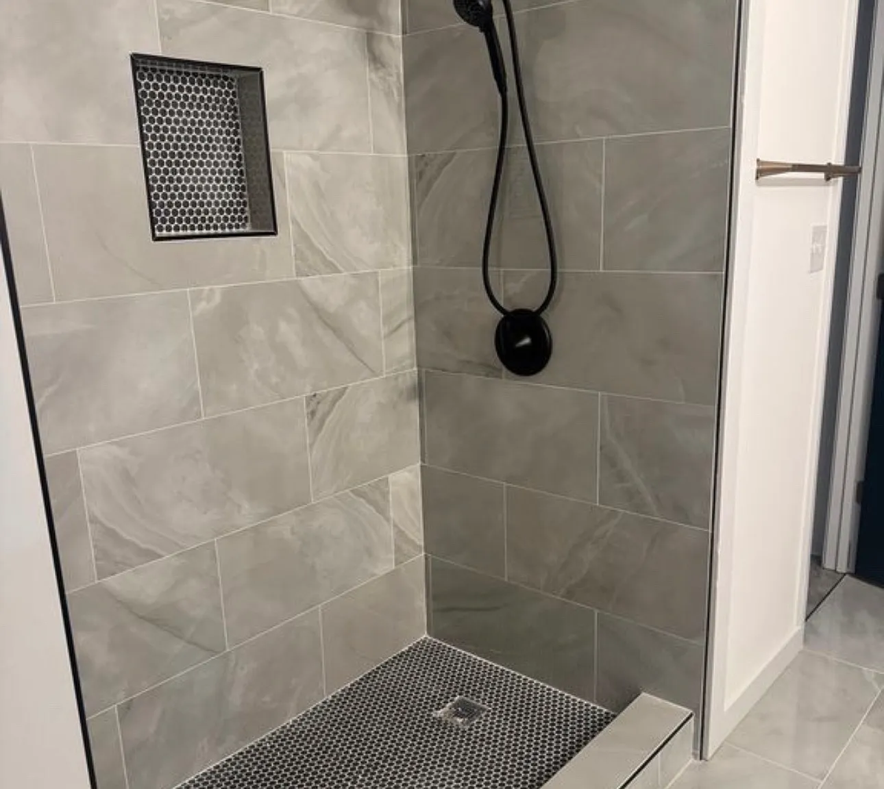 3 bed, 1014 sqft, $1,900 — Photo 3