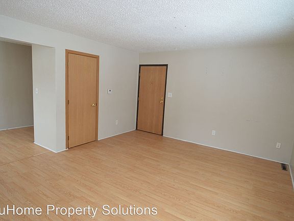 5th image of 909 20th St NW #1