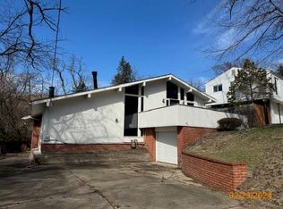 2331 Marbury Rd, Pittsburgh, PA 15221