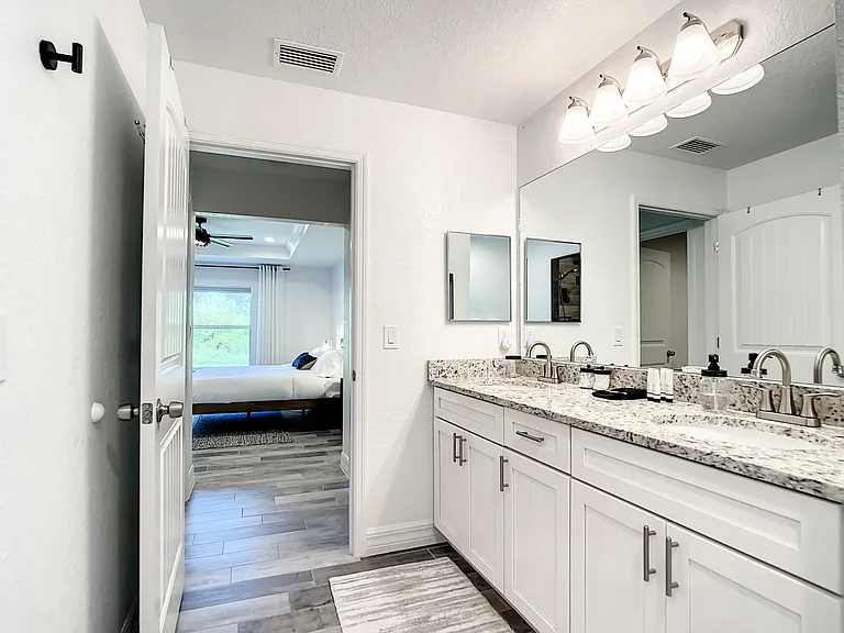 14120 Banos Ave — Photo 23