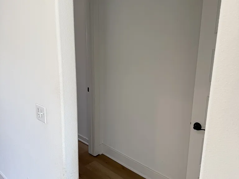 5837 Lavender Ave — Photo 10