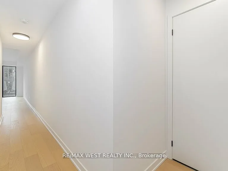 123 Portland St #403 — Photo 5