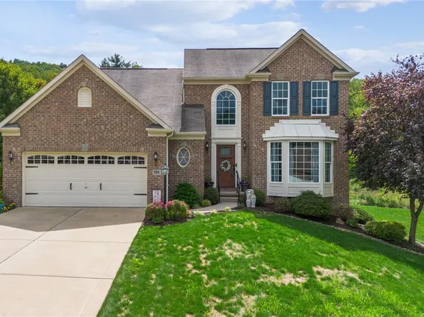 111 Coventry Ct, Trafford, PA 15085