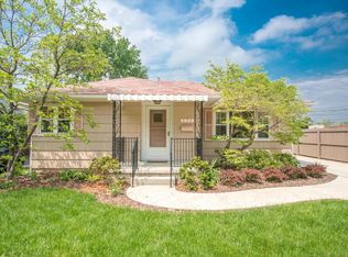 594 Arden Rd, Columbus, OH 43214