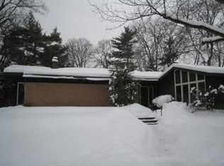 753 Marburn Dr, Columbus, OH 43214