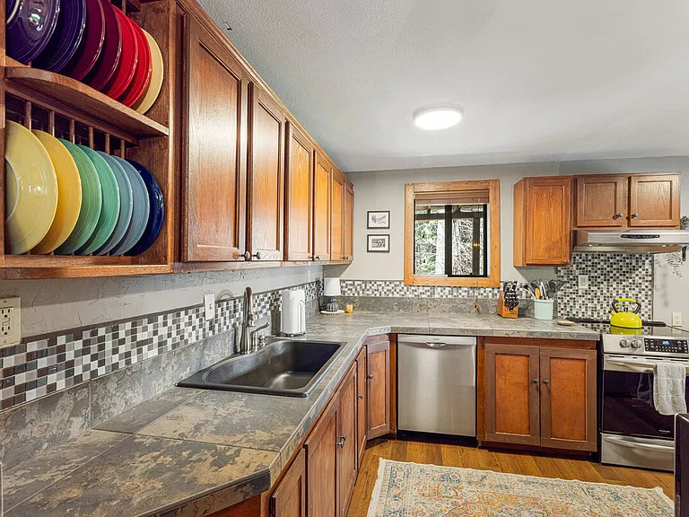284 Moonridge Dr — Photo 30