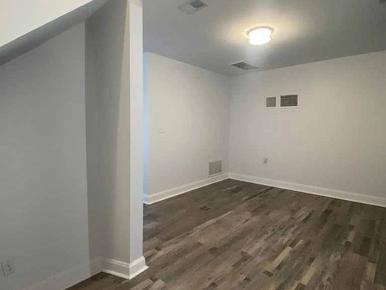 334 Bond St #2E — Photo 5