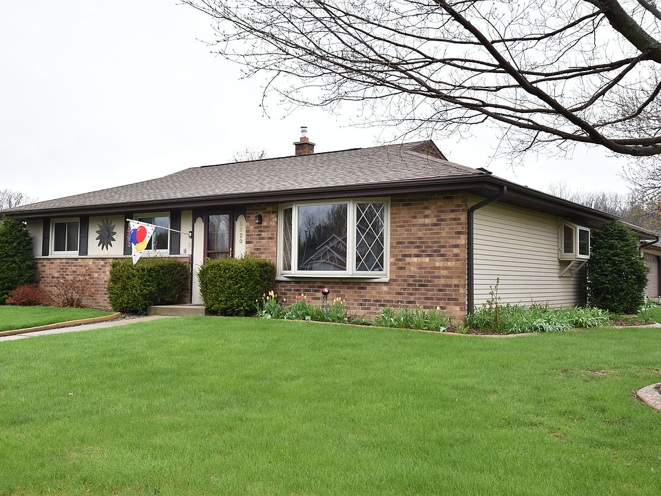 1st image of 3320 E Woodview Ave